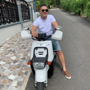 Meet your Posher, Manuel